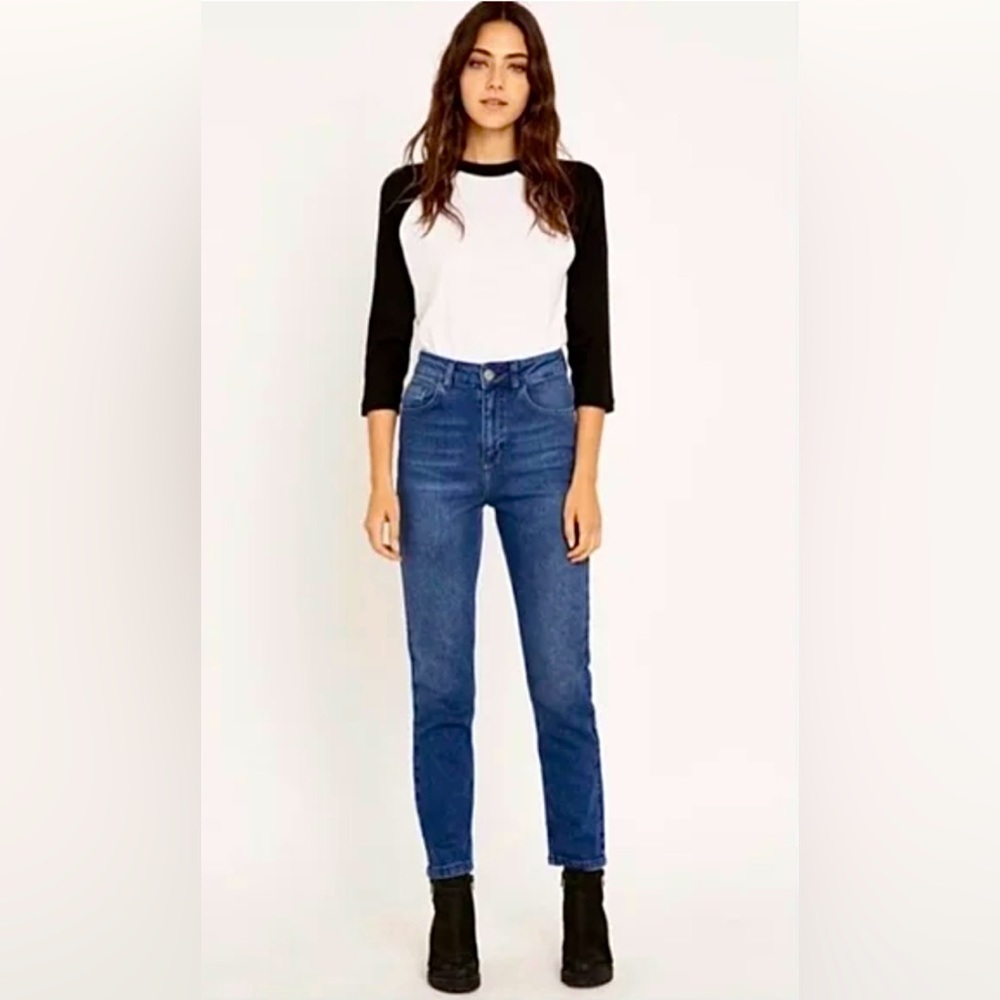 BDG Urban Outfitters Women’s Jeans 26 Girlfriend High Rise Medium Wash